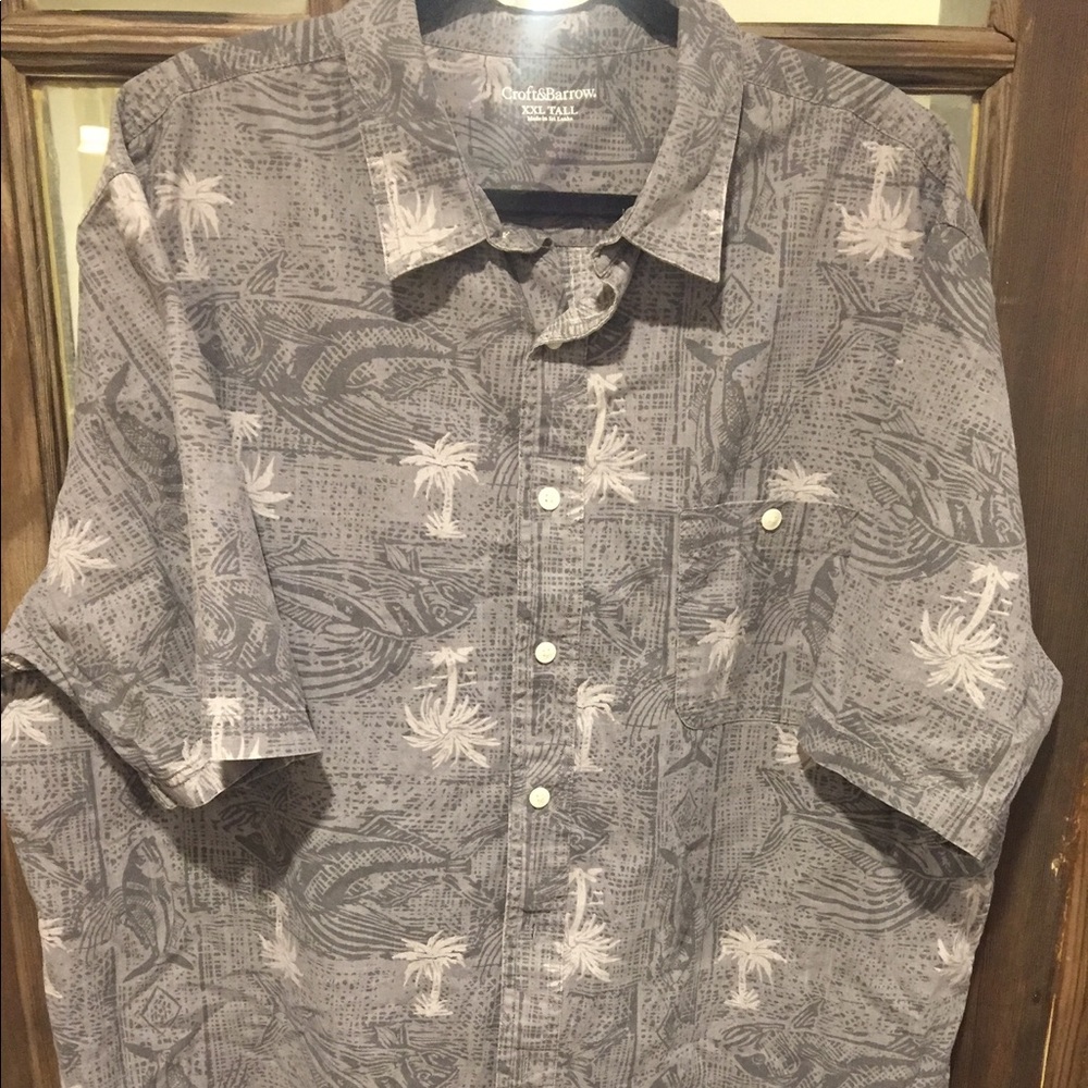 Tropical short sleeved shirts